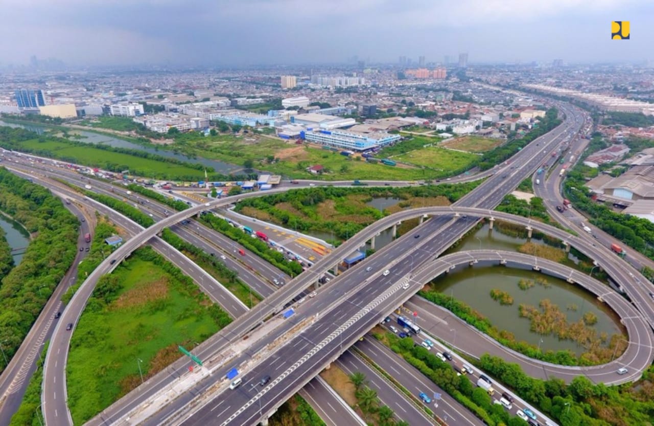 Akses jalan tol JORR 2 dekat kawasan Bintaro Hijau Residence